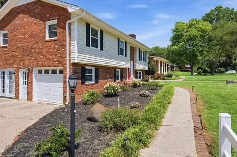 Exterior - 6060 Bobbybrook Dr, Clemmons, NC 27012 photo 3 of 10