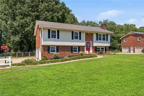 Exterior - 6060 Bobbybrook Dr, Clemmons, NC 27012 photo 9 of 10