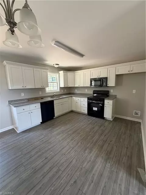 Kitchen - 4941 Elmwood St, Trinity, NC 27370 photo 2 of 2