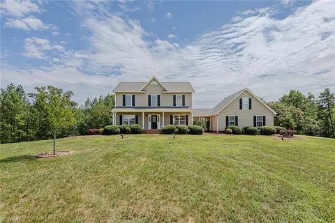 175 Fox Lair Trl, Semora, NC 27343