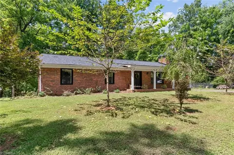 183 Key Valley Trl, Mount Airy, NC 27030