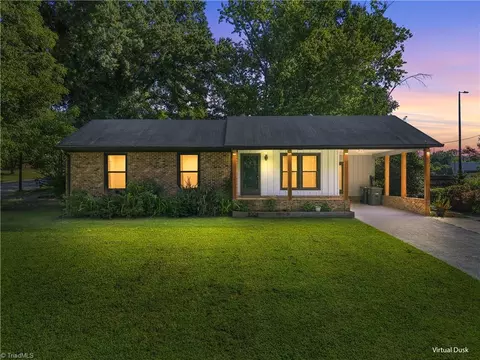 1004 Meadowview Rd W, Greensboro, NC 27406