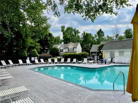 88 Tannenbaum Cir, Greensboro, NC 27410