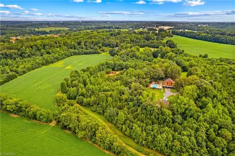 239 Belfast Rd, Statesville, NC 28677
