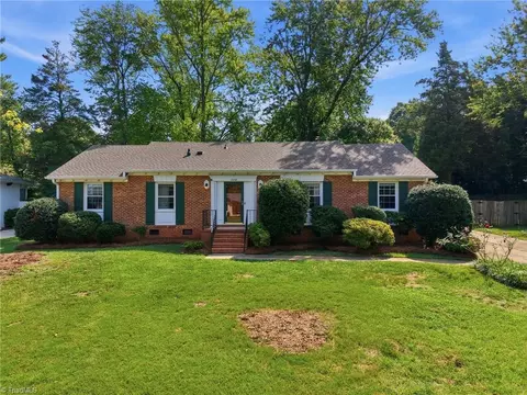 2008 Medhurst Dr, Greensboro, NC 27410