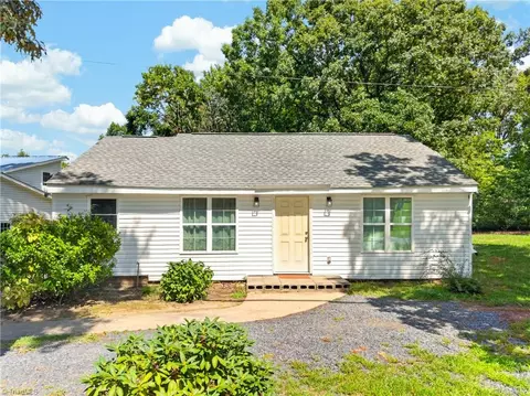 1119 Old Cedar Falls Rd, Asheboro, NC 27203