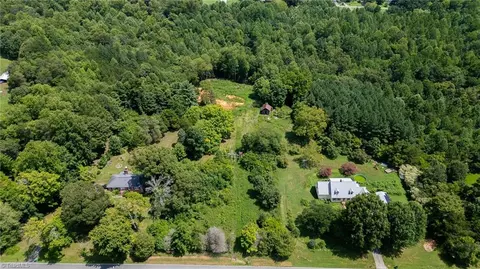 View/Area - 5237 Davis Rd, Winston Salem, NC 27105 photo 2 of 10
