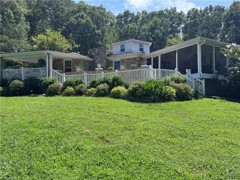 1332 Bethesda Rd, Lexington, NC 27295