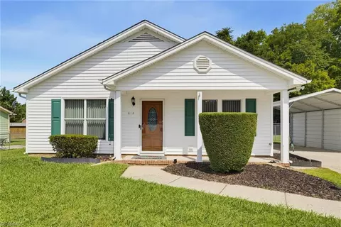 518 Mystic Dr, Greensboro, NC 27406