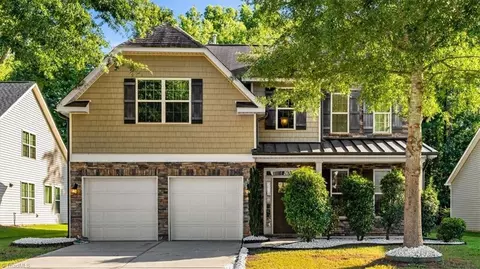 312 Summerwalk Rd, Greensboro, NC 27455