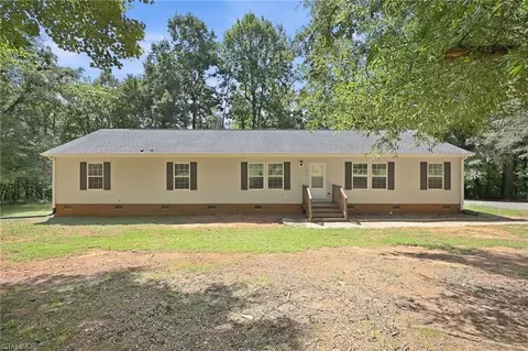 4851 Murray Rd, Winston Salem, NC 27106