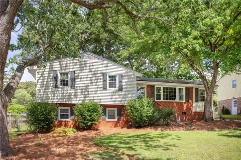 2704 Hill N Dale Dr, Greensboro, NC 27408