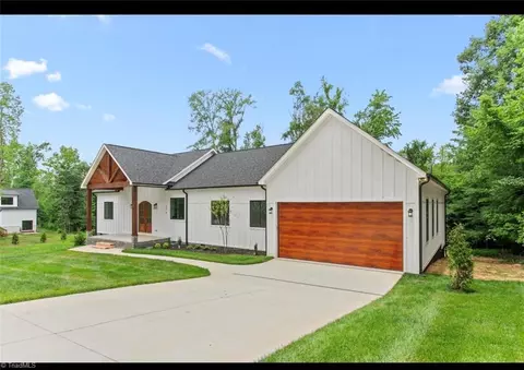 176 Ivory Ln, Lexington, NC 27295