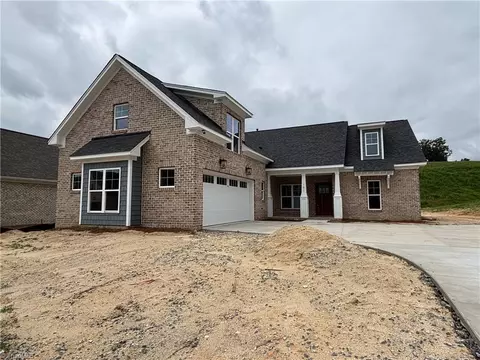 191 Green Forest Ct, Winston Salem, NC 27107