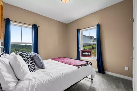 Bedroom - 414 Turtle Ridge Rd, Sparta, NC 28675 photo 3 of 6