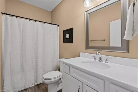 Bath - 414 Turtle Ridge Rd, Sparta, NC 28675 photo 3 of 3