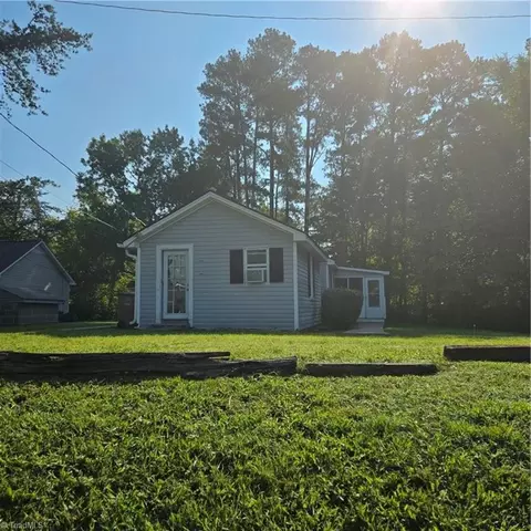 3320 Spring St, Greensboro, NC 27405