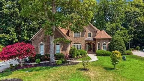 6304 Autumn Crest Ct, Summerfield, NC 27358
