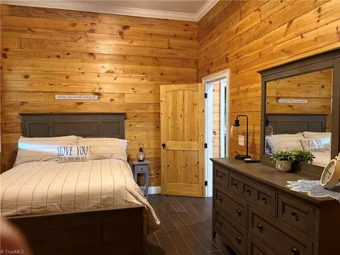 Bedroom - 910 Hanks St, Traphill, NC 28685 photo 1 of 5