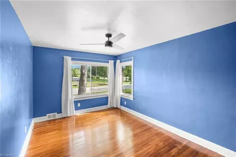 Bedroom - 601 Quaker Ln, High Point, NC 27262 photo 5 of 6