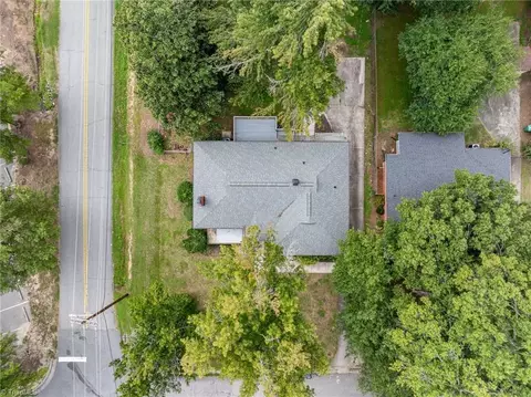View/Area - 601 Quaker Ln, High Point, NC 27262 photo 1 of 6