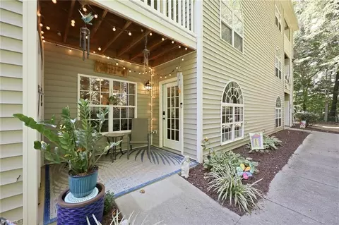 212 Timberline Ridge Ct, Winston Salem, NC 27106