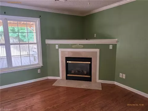 Living - 10 Hackberry Ct, Browns Summit, NC 27214 photo 2 of 3