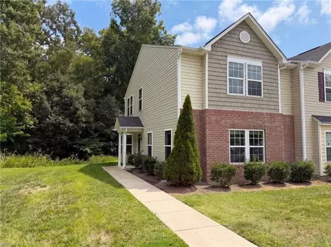Exterior - 411 Sandybrooke Dr, High Point, NC 27265 photo 3 of 5