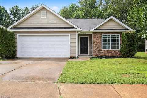 1522 Weatherend Dr, Rural Hall, NC 27045