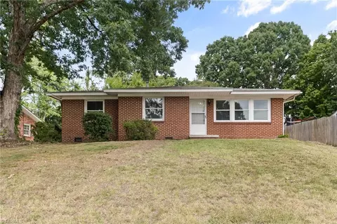 1814 Meadowview Rd W, Greensboro, NC 27403