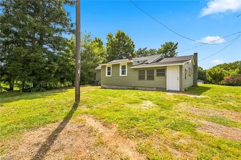 Exterior - 1325 King Rd, Salisbury, NC 28146 photo 4 of 6