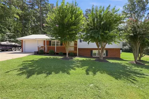 484 Newbern Ave, Asheboro, NC 27205