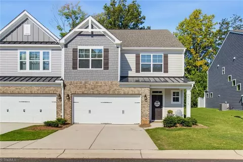5113 Moonlight Ridge Dr, Greensboro, NC 27455