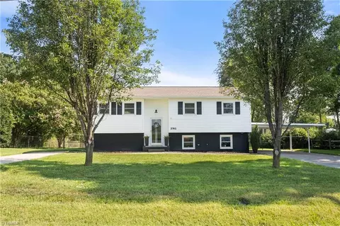 2741 River Ridge Rd, Pfafftown, NC 27040