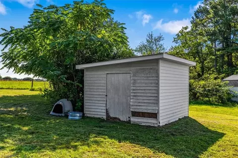 Exterior - 921 King St E, King, NC 27021 photo 5 of 5