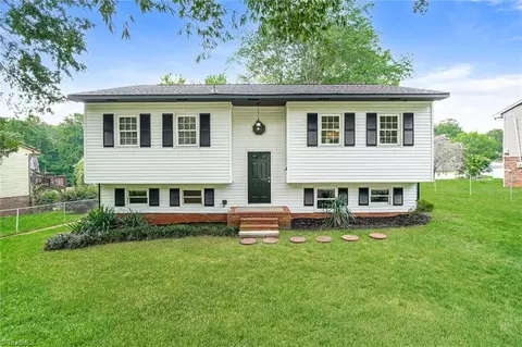 7620 Pine St, Rural Hall, NC 27045