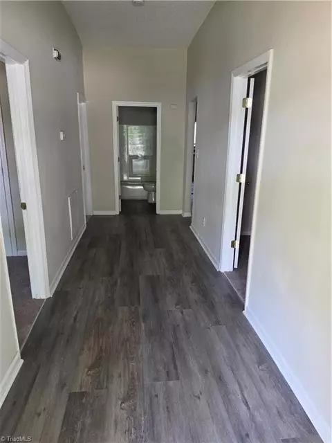 806 Commerce Ave E, High Point, NC 27260 photo 2