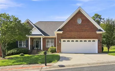 115 Thornbury Ridge Ct, Winston Salem, NC 27106