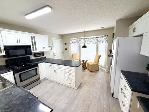 Kitchen - 313 Quarterpath Ln, Jamestown, NC 27282 photo 1 of 4