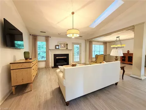 Living - 313 Quarterpath Ln, Jamestown, NC 27282 photo 1 of 4