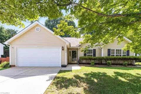 572 Orchard Ridge Ln, Greensboro, NC 27455