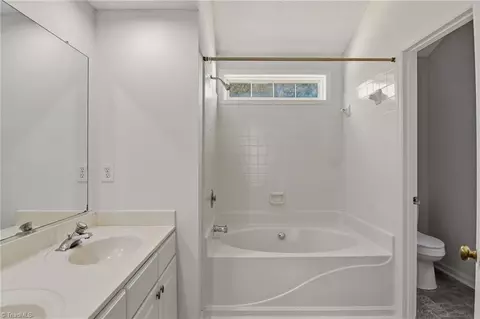 Bath - 3338 Timberwolf Ave, High Point, NC 27265 photo 3 of 4