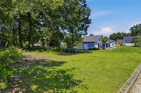 Exterior - 3338 Timberwolf Ave, High Point, NC 27265 photo 2 of 4