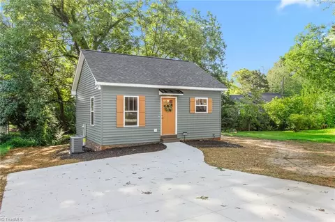 1305 Willowbrook Dr E, Burlington, NC 27215