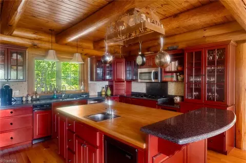 Kitchen - 408 Echo High Rd, Franklin, NC 28734 photo 3 of 3