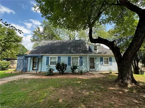 1012 Louise Rd, Winston Salem, NC 27107