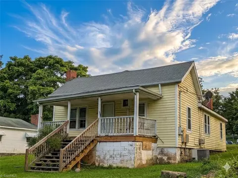 181 Railroad St, Mocksville, NC 27028