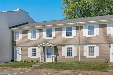 5735 Bramblegate Rd, Greensboro, NC 27409