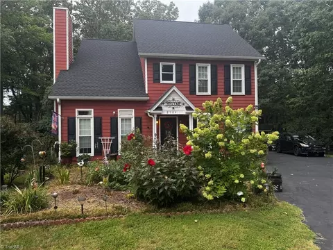 8984 Stamford Club Ct, Rural Hall, NC 27045