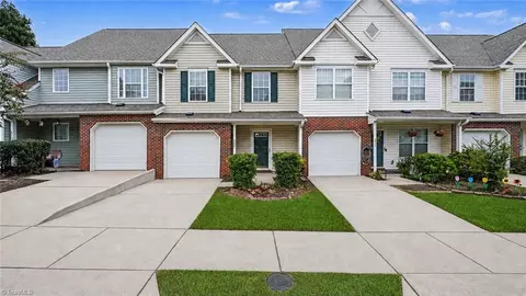 620 Piermont Ct, Winston Salem, NC 27103